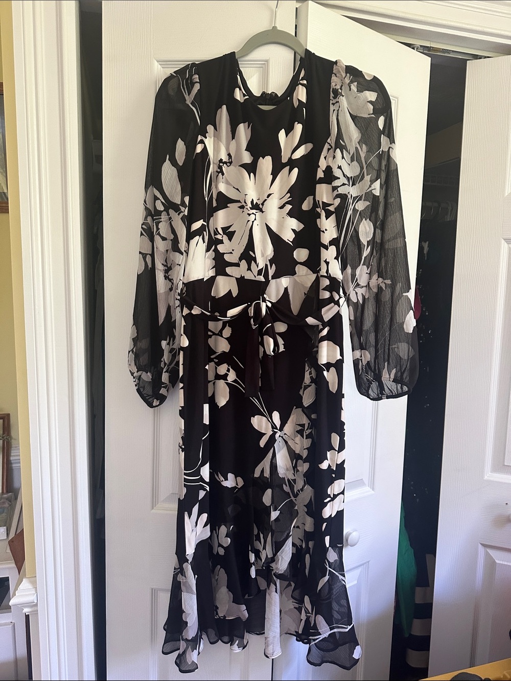 Tommy Hilfiger Black and White Floral Tie-Waist Midi Dress